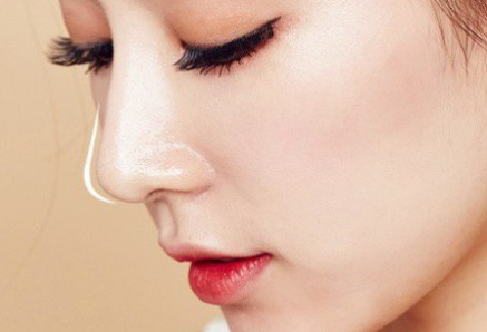 �ǲ��������εļ۸��Ƕ���