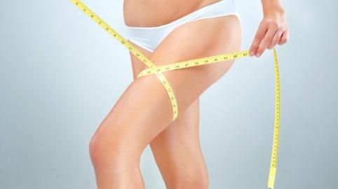 大腿抽脂拆线后疤痕明显吗 大腿抽脂拆线后疤痕明显吗