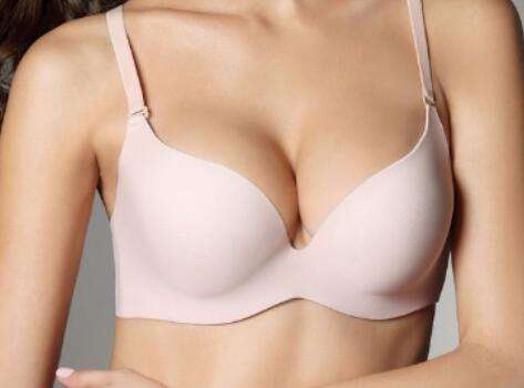 副乳吸脂手术会痛吗