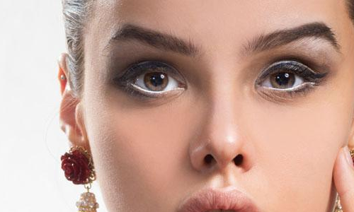 �����շ�ǽ��������