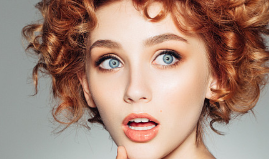 ���ǻ��׺��촽��С��