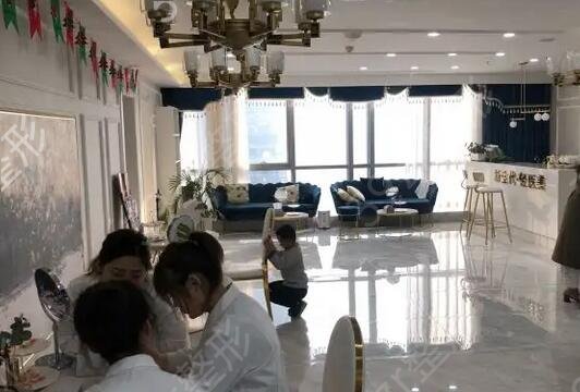 ������������ҽԺ����ǰ��