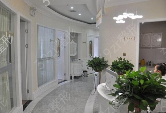 ��������ҽԺ����ǰ�����ļҺ�