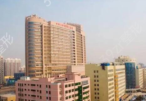 ��ɳ����ҽԺ����ǰ��