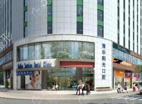 �人ǰʮ����ǻҽԺ