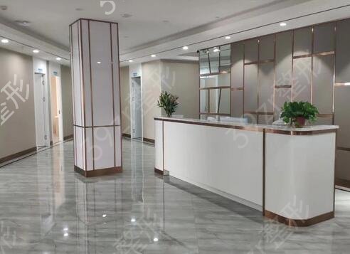 ����������ҽԺ����ǰ��