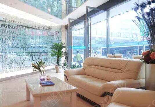 ��������ȥ¶��ЦҽԺ����