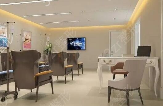 ����ҽ������ҽԺ����ǰ��