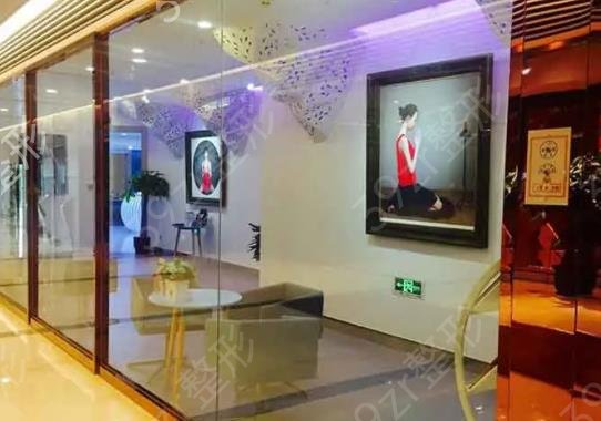 �ൺ����˫��Ƥ����ҽԺ������ǰ��Ȩ������