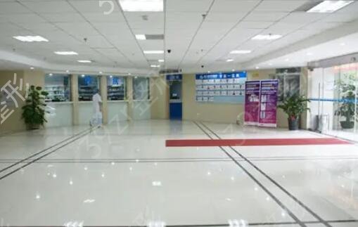 2022年厦门割双眼皮哪家技术比较靠谱