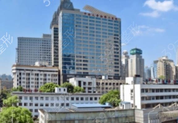 ��ɳ��������ҽԺ���а�ǰ��ǿ