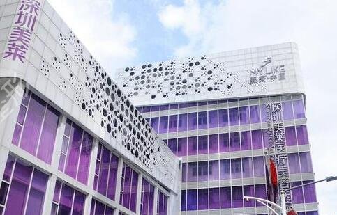 ������֬����ҽԺ���а�ǰ�Ŀڱ��̵�