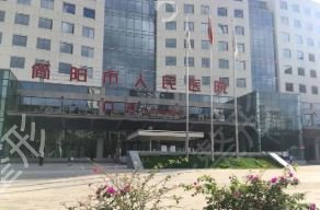 �ɶ�����ҽԺ����ǰ�����а���ʽ����