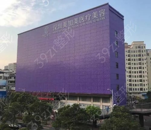 ���ڲ�����¡������ҽԺ����ǰ���̵�