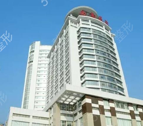 重庆去眼袋哪里做得好