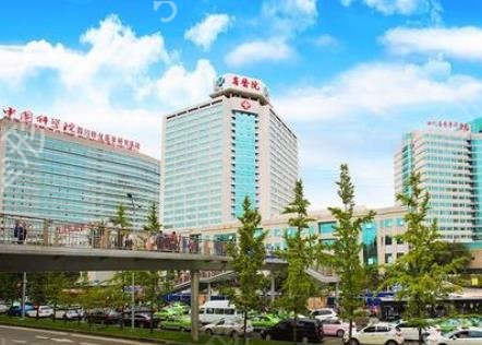 成都隆胸医院排名前三公布_口碑哪家好呢