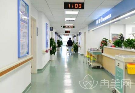 �Ϻ��ֶ�ҽԺƤ���Ƽ۸��_ҽ����������