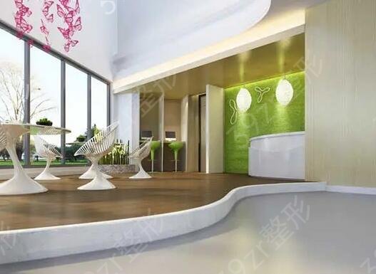 �Ϸ�ĥ������ҽԺ����ǰ��