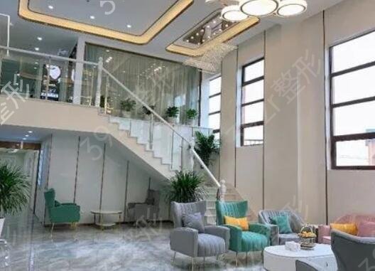 ������˫��Ƥ����ҽԺ���а�