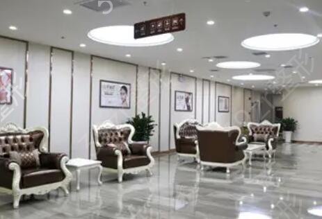 ��������ҽԺ����ǰ��