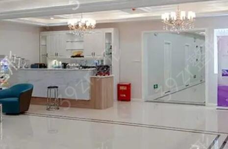 ����ϴ����ҽԺ������ǰ��