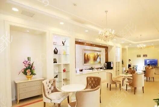 �ߺ���̵�ҽԺ����