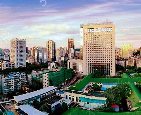 ������������ҽԺ��������ǰ��