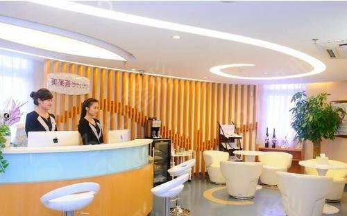 �Ͼ���֬�ļ�ҽԺ��