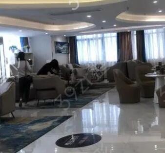 ���ճ�����������ҽԺ���а�ǰ��