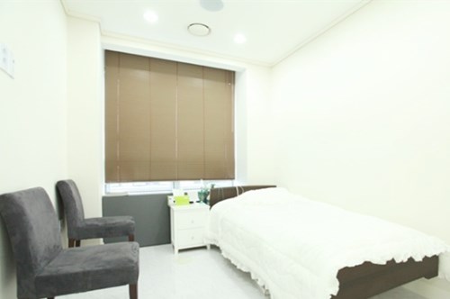 �Ϻ�����ҽԺ��ǻ��